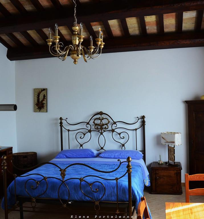 Bed and Breakfast Casale Il Cerqueto Сан-Северино-Марке Экстерьер фото
